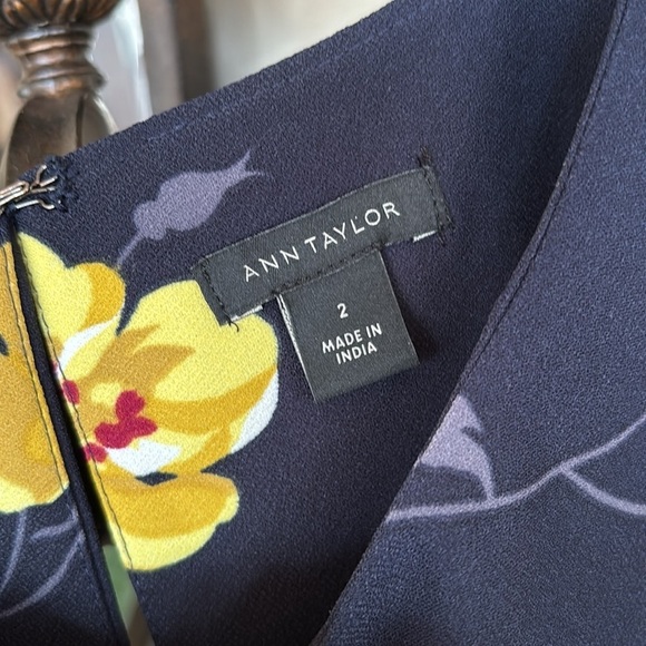 NWOT Ann Taylor Floral Print Navy Blue Shift Dress 3/4 Sleeves Easter Spring - Picture 4 of 13